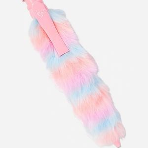 Promo 15- Faux fur jumbo pen